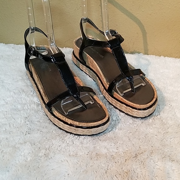 donald j pliner sandals